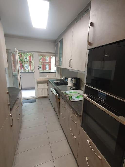 Gemuetliche 3-zimmer-wohnung Mit Tg-stellplatz - Top-lage In
