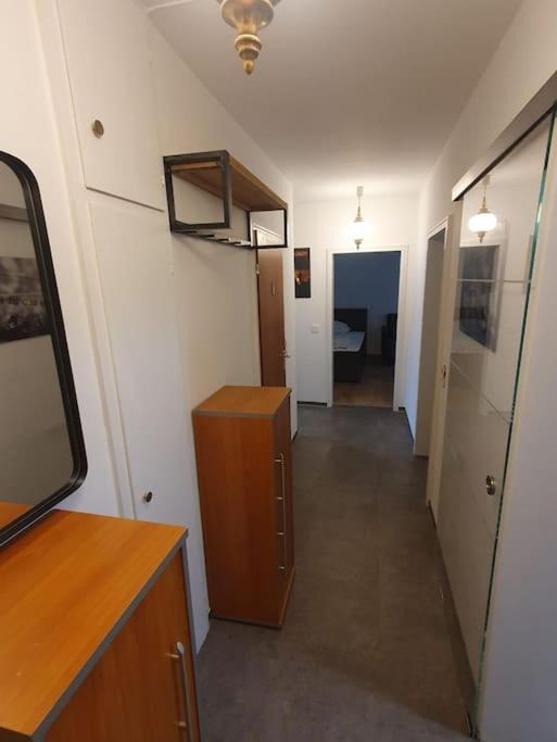 Apartment Gemuetliche 3-zimmer-wohnung Mit Tg-stellplatz - Top-lage In
